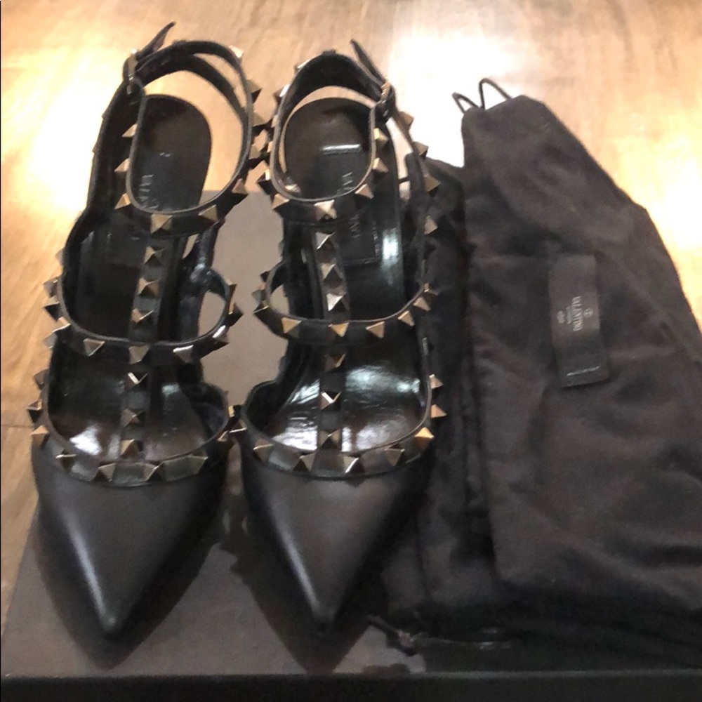 Valentino rockstud ankle pumps